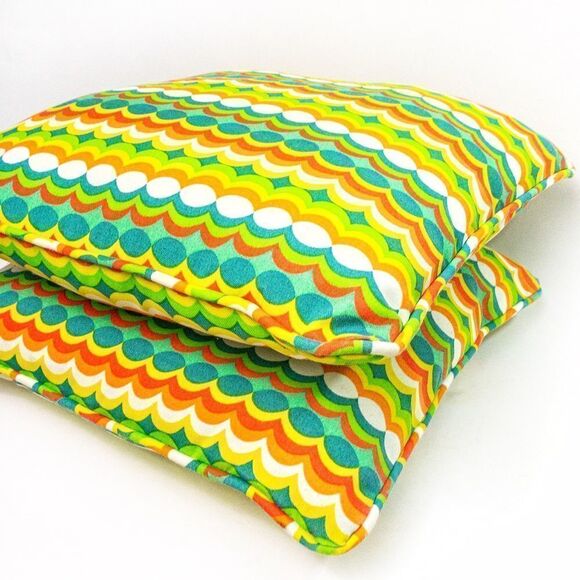 Pair Retro Rainbow Graphic Throw Pillows - Picture 3 of 7